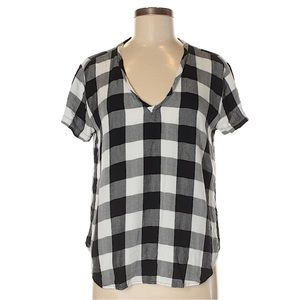Chelsea & Violet Plaid Flannel Tee Size Small